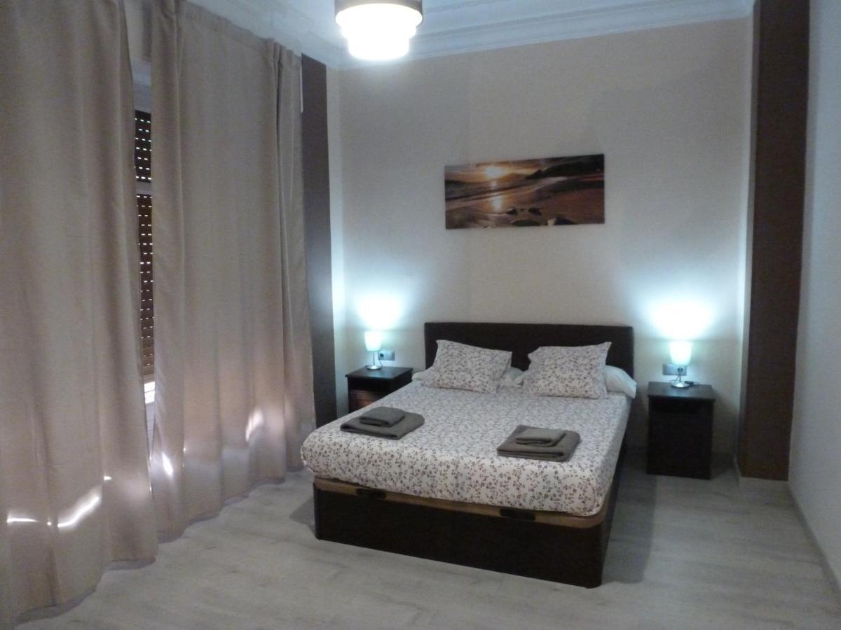 Apartamentos Turia บาเลนเซีย ภายนอก รูปภาพ